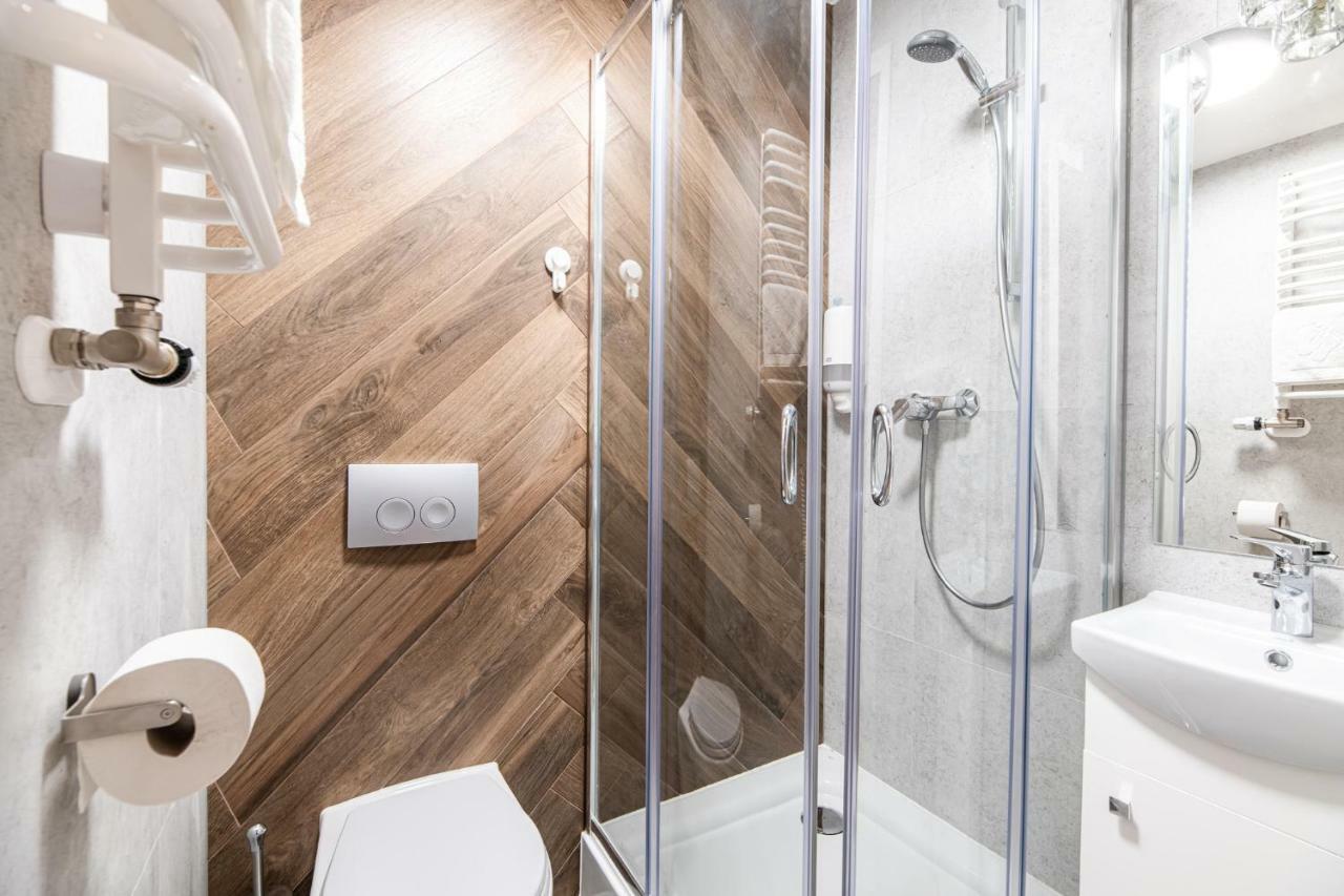 Lubomirskiego 23 Residence - Great Location, 10 Min To Main Square By Foot, Right Next To Main Rail And Bus Station Kraków Eksteriør billede