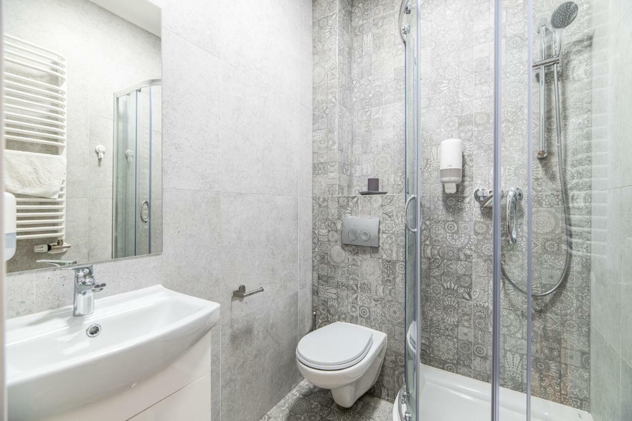 Lubomirskiego 23 Residence - Great Location, 10 Min To Main Square By Foot, Right Next To Main Rail And Bus Station Kraków Eksteriør billede