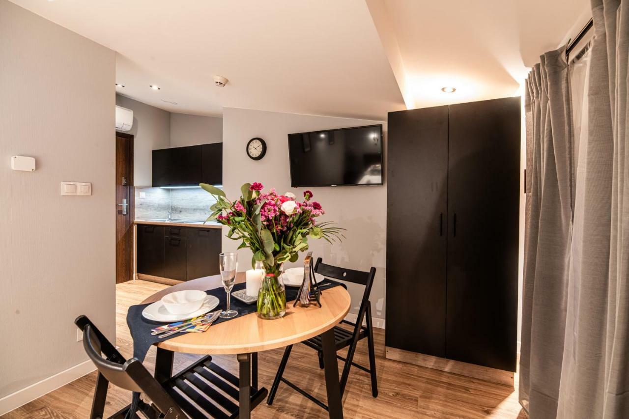 Lubomirskiego 23 Residence - Great Location, 10 Min To Main Square By Foot, Right Next To Main Rail And Bus Station Kraków Eksteriør billede